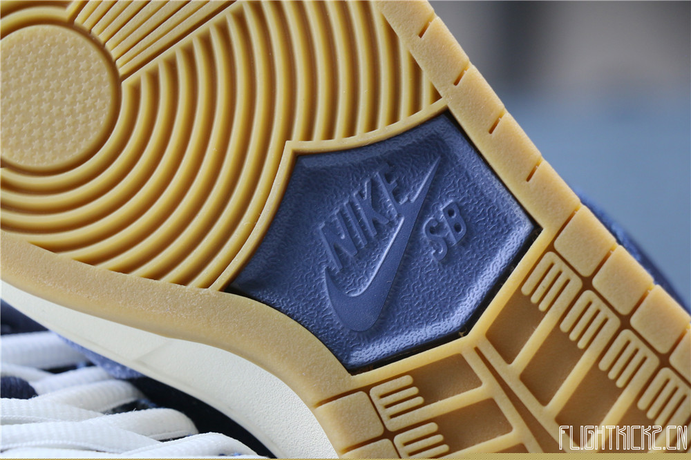 Nike SB Dunk Low PRM “Denim Gum”