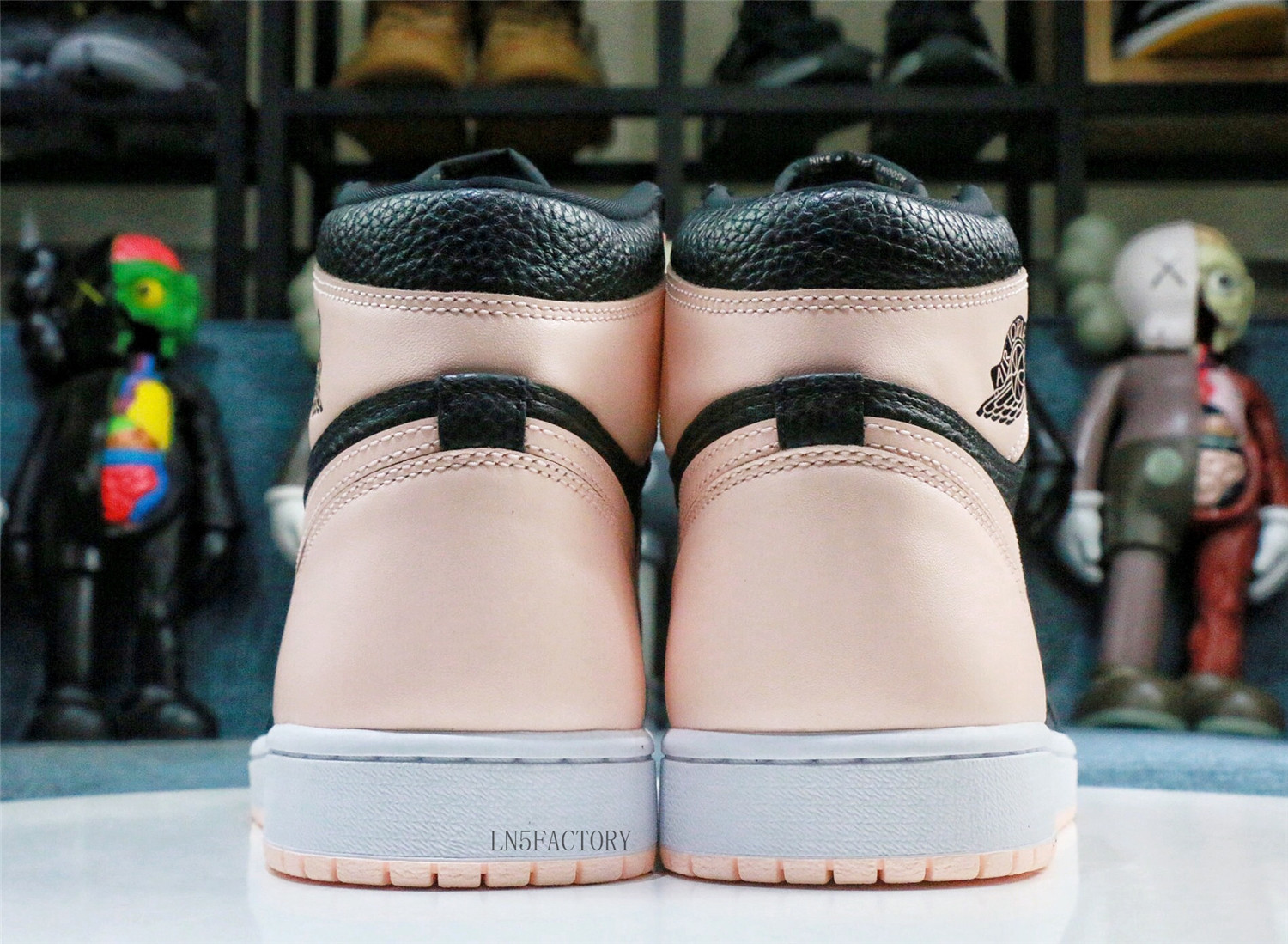 Jordan 1 Retro High Black Crimson Tint