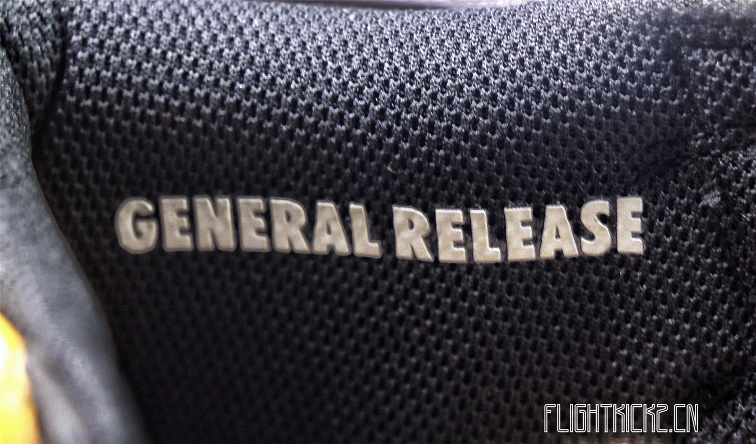 Air Jordan 1 Retro “Not For Resale Yellow 2018