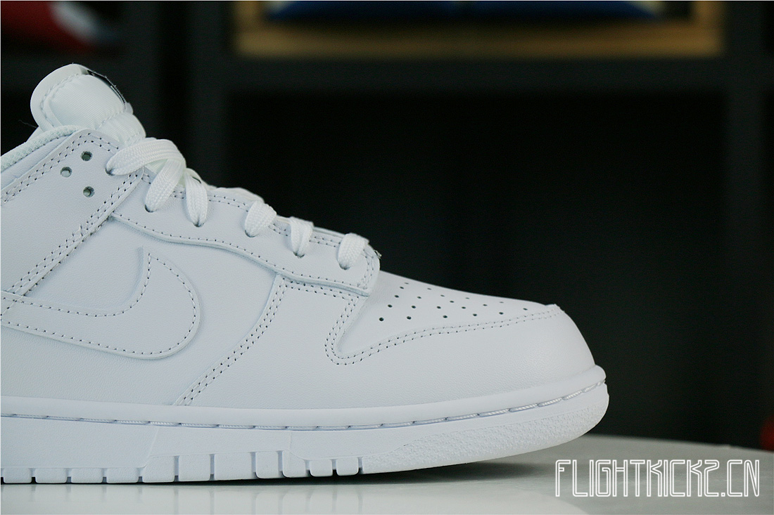 Nike Dunk Low Triple White 2021(W)