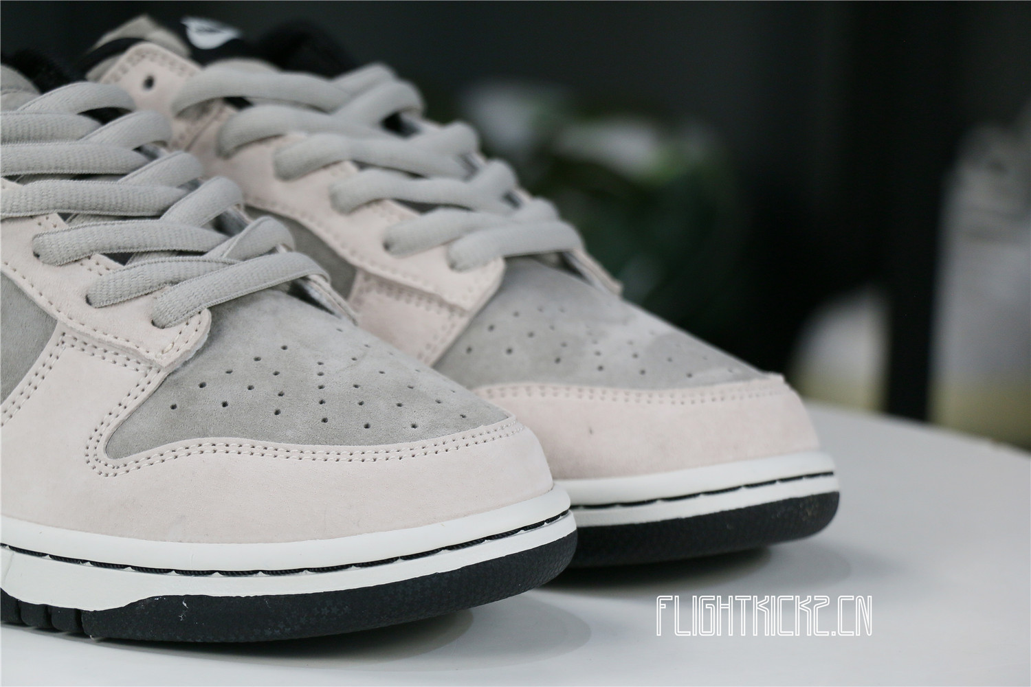 Otomo Katsuhiro x Nike SB Dunk Low Steamboy OST White Black