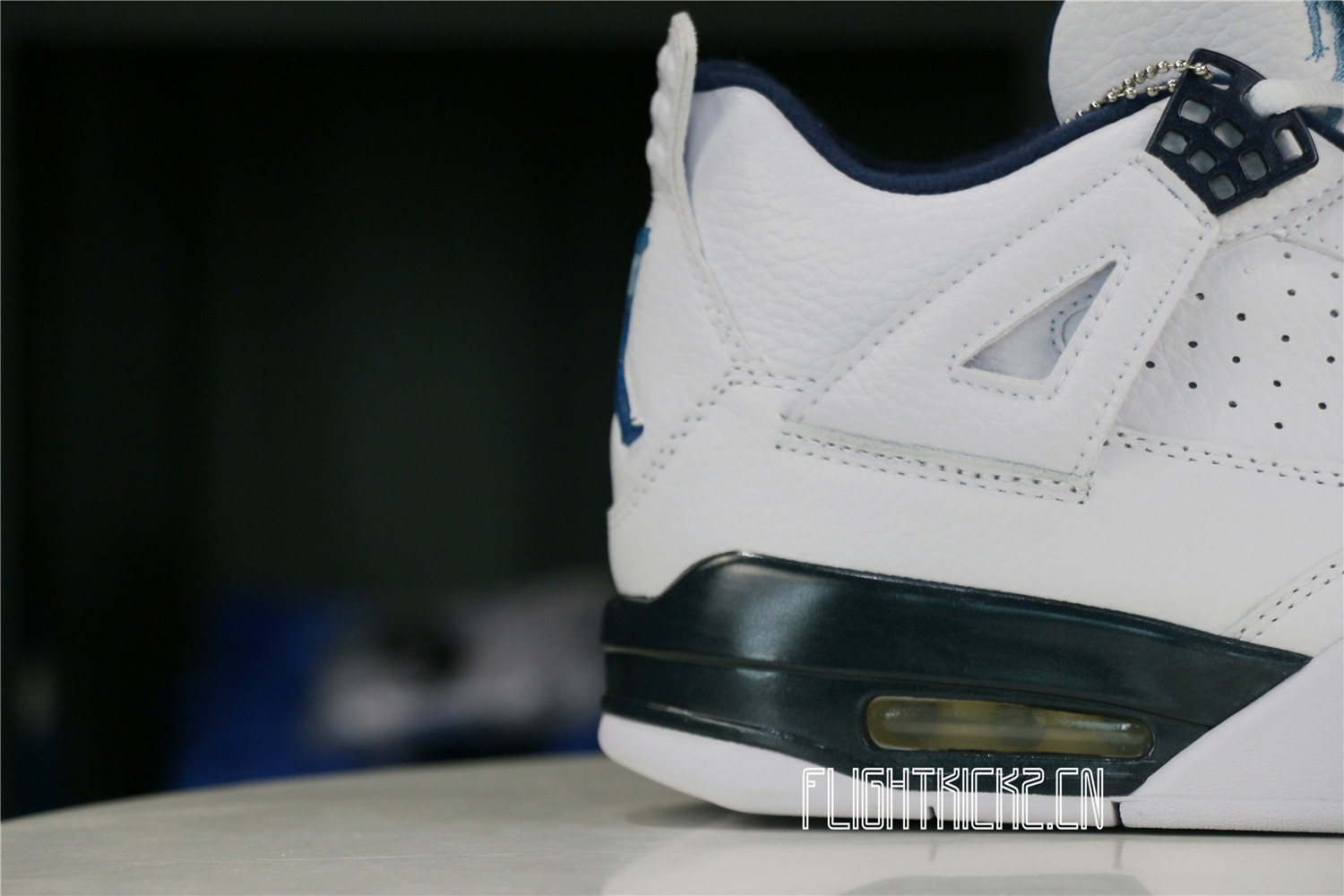 AIR JORDAN 4 RETRO LS ‘LEGEND BLUE’