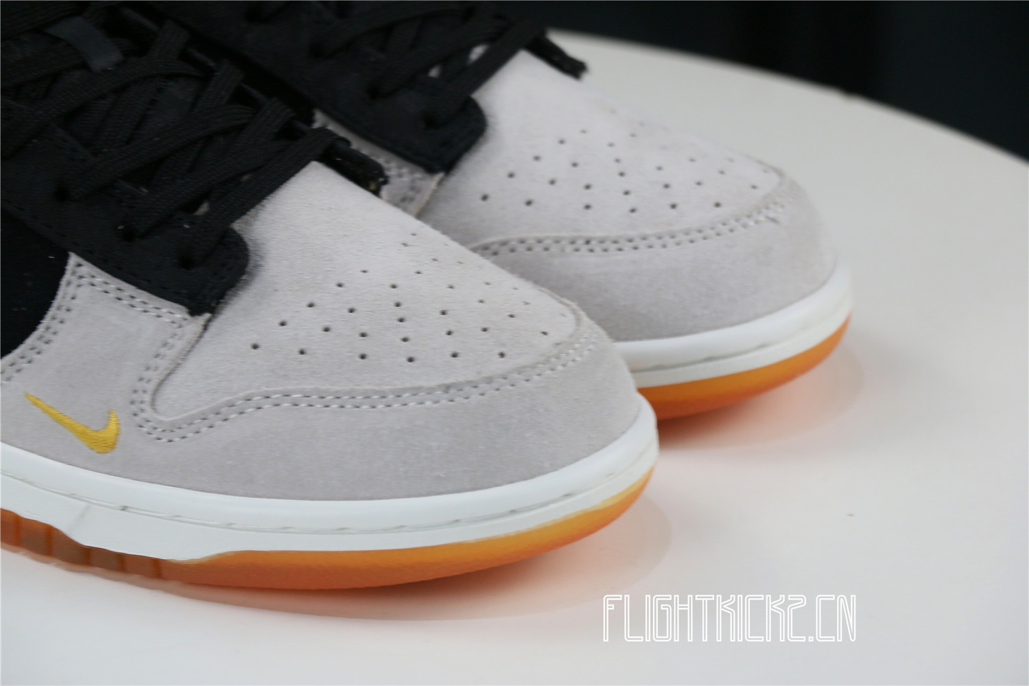 Nike Dunk Low Year of the Tiger (2022)