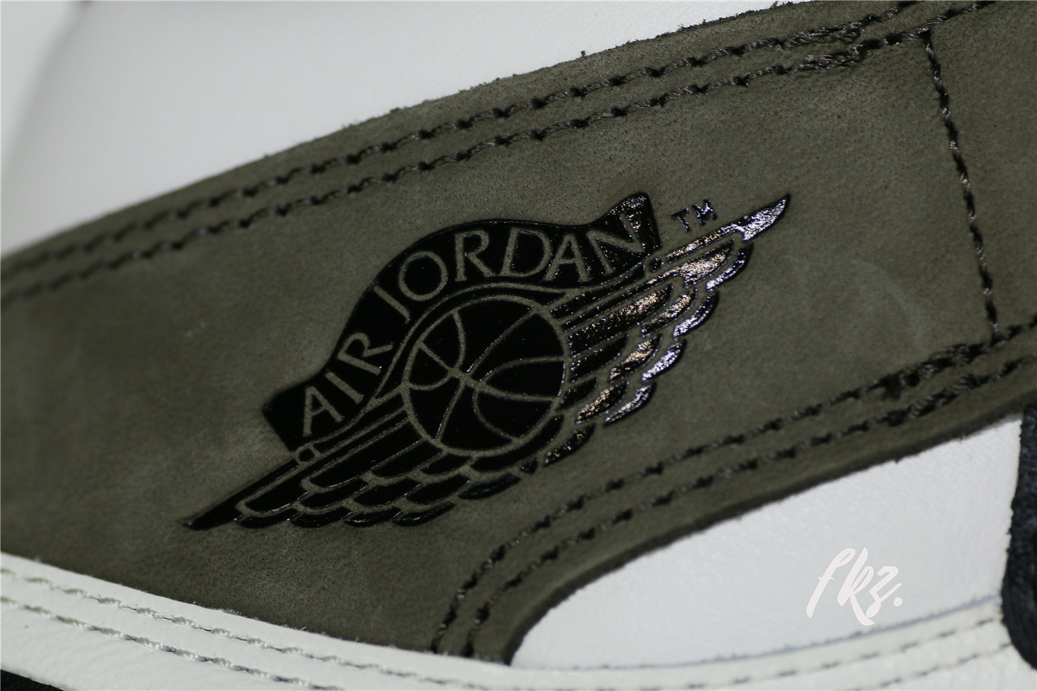 Jordan 1 Retro High Dark Mocha 2020 (LN5 A1 Batch)