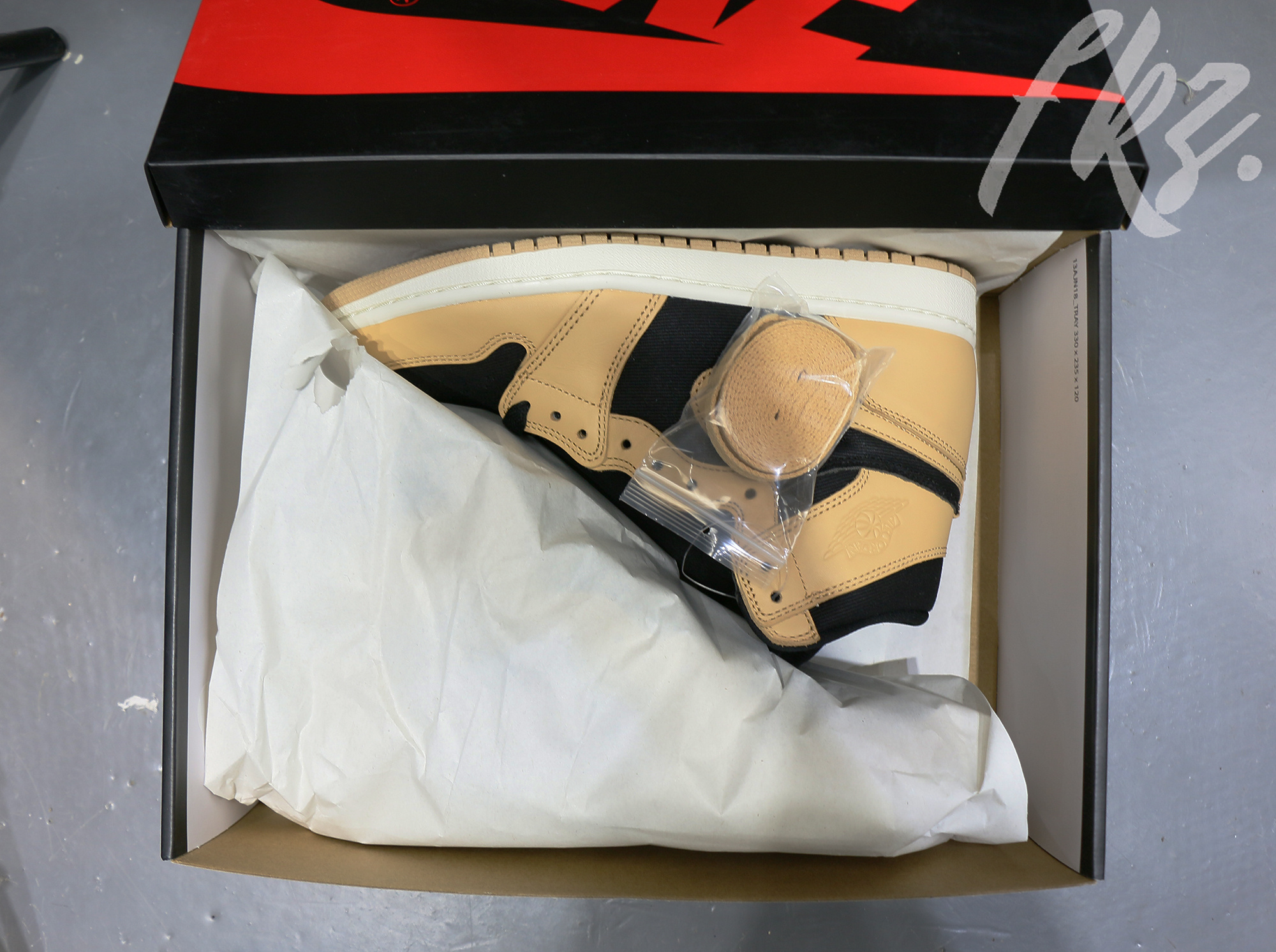 Air Jordan 1 Retro High OG ‘Heirloom’ 2022