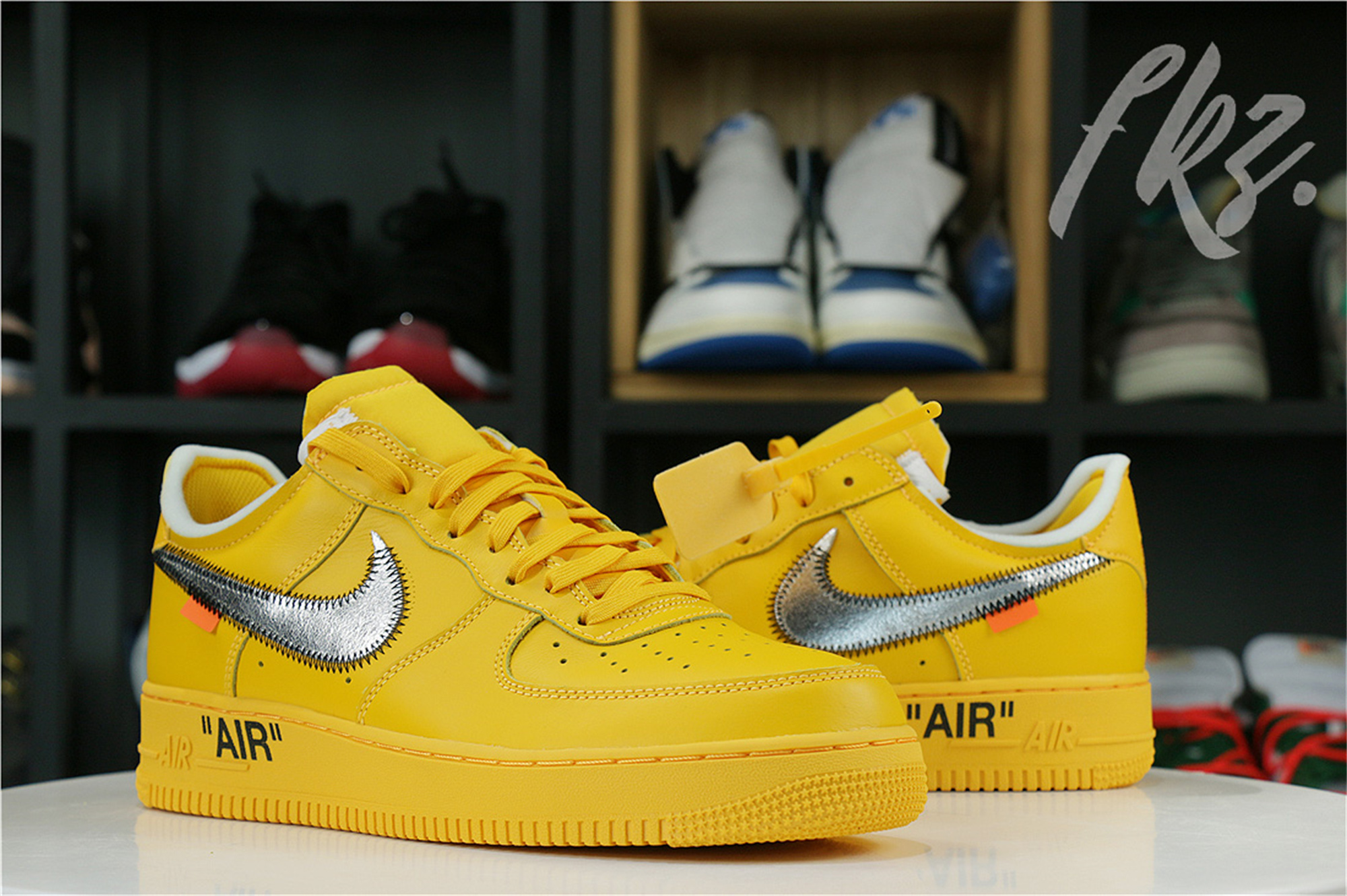 Off White x Air Force 1 “University Gold” 2021