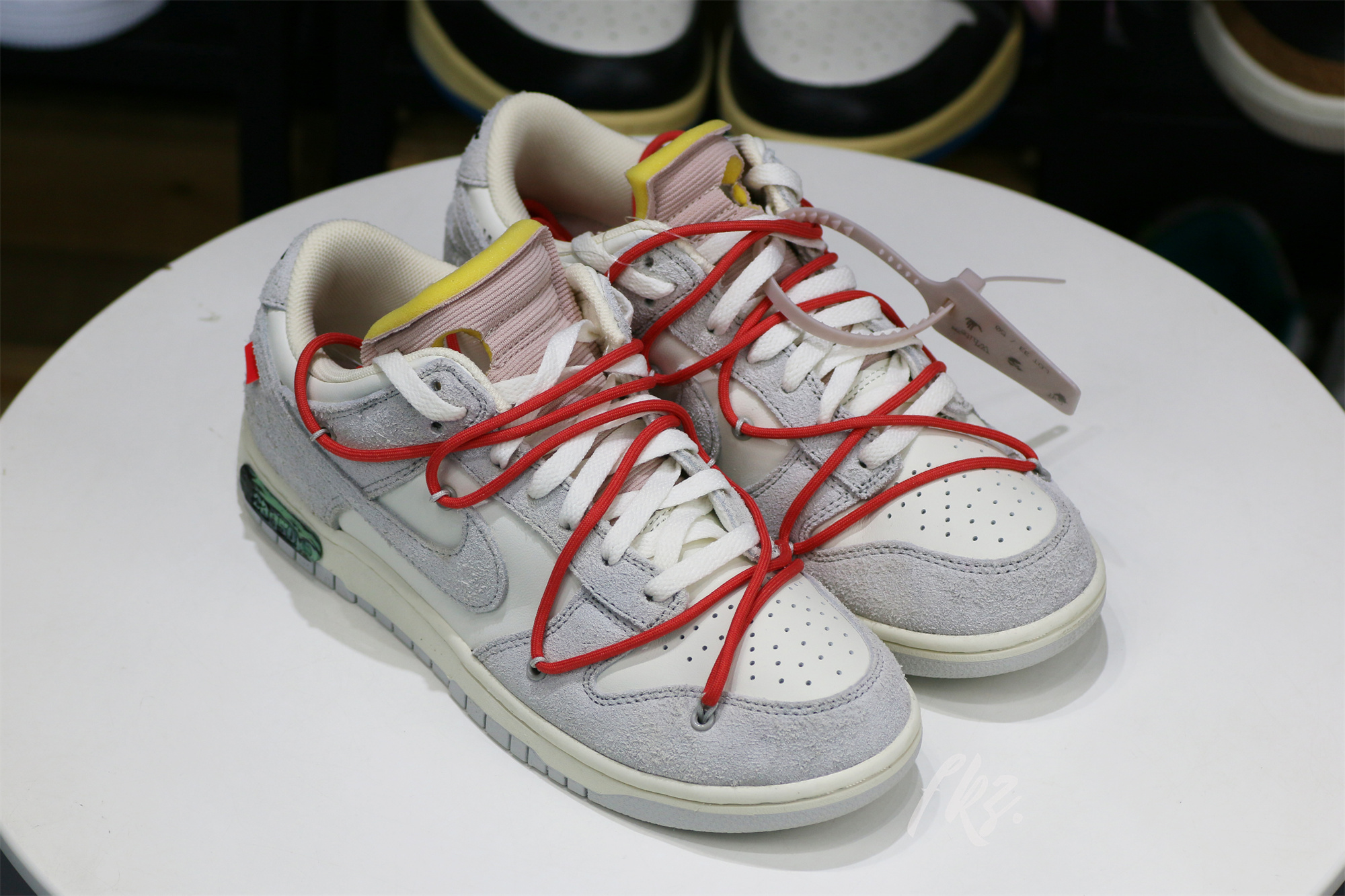 Nike Dunk Low Off-White Lot 33