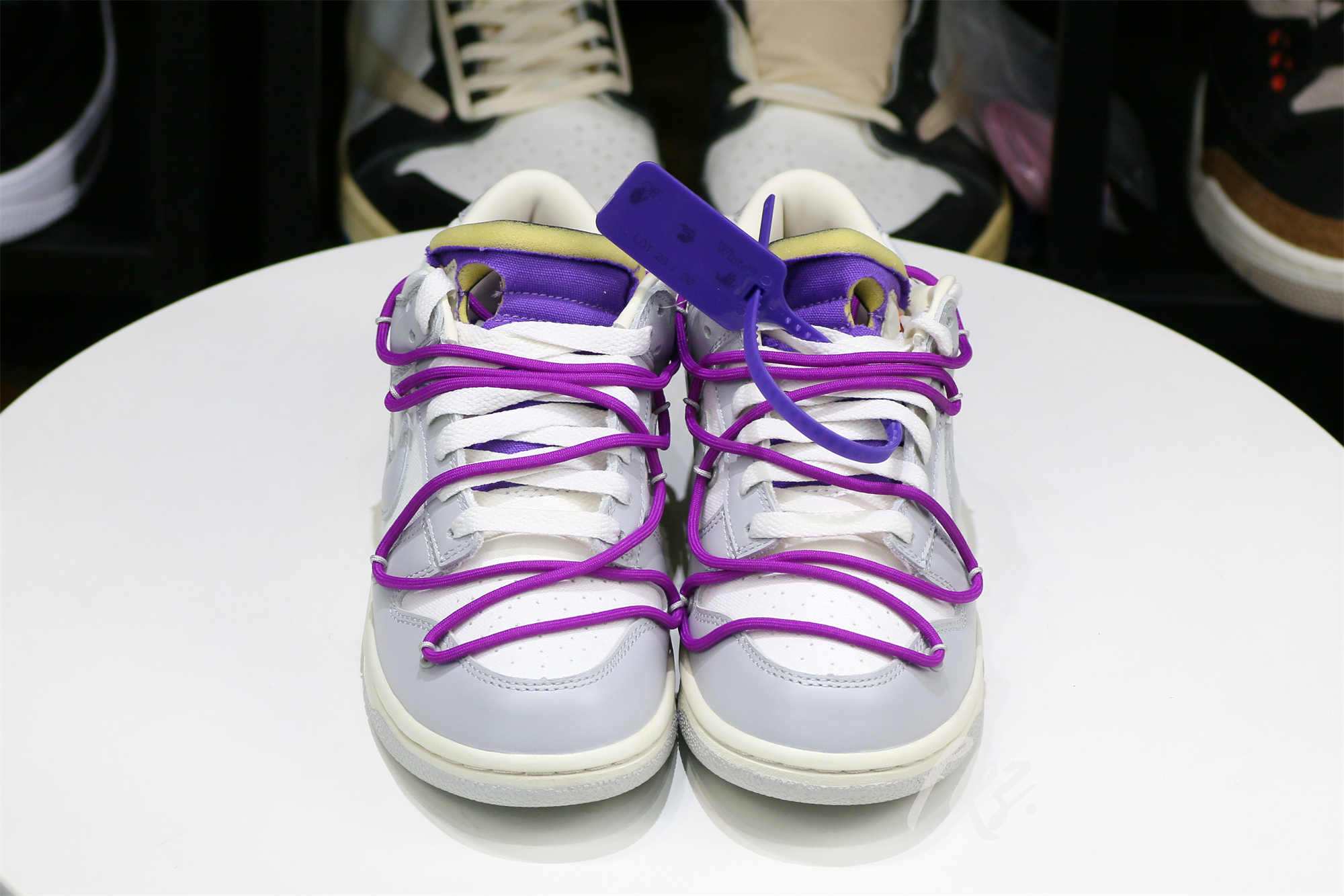 Nike Dunk Low Off-White Lot 28