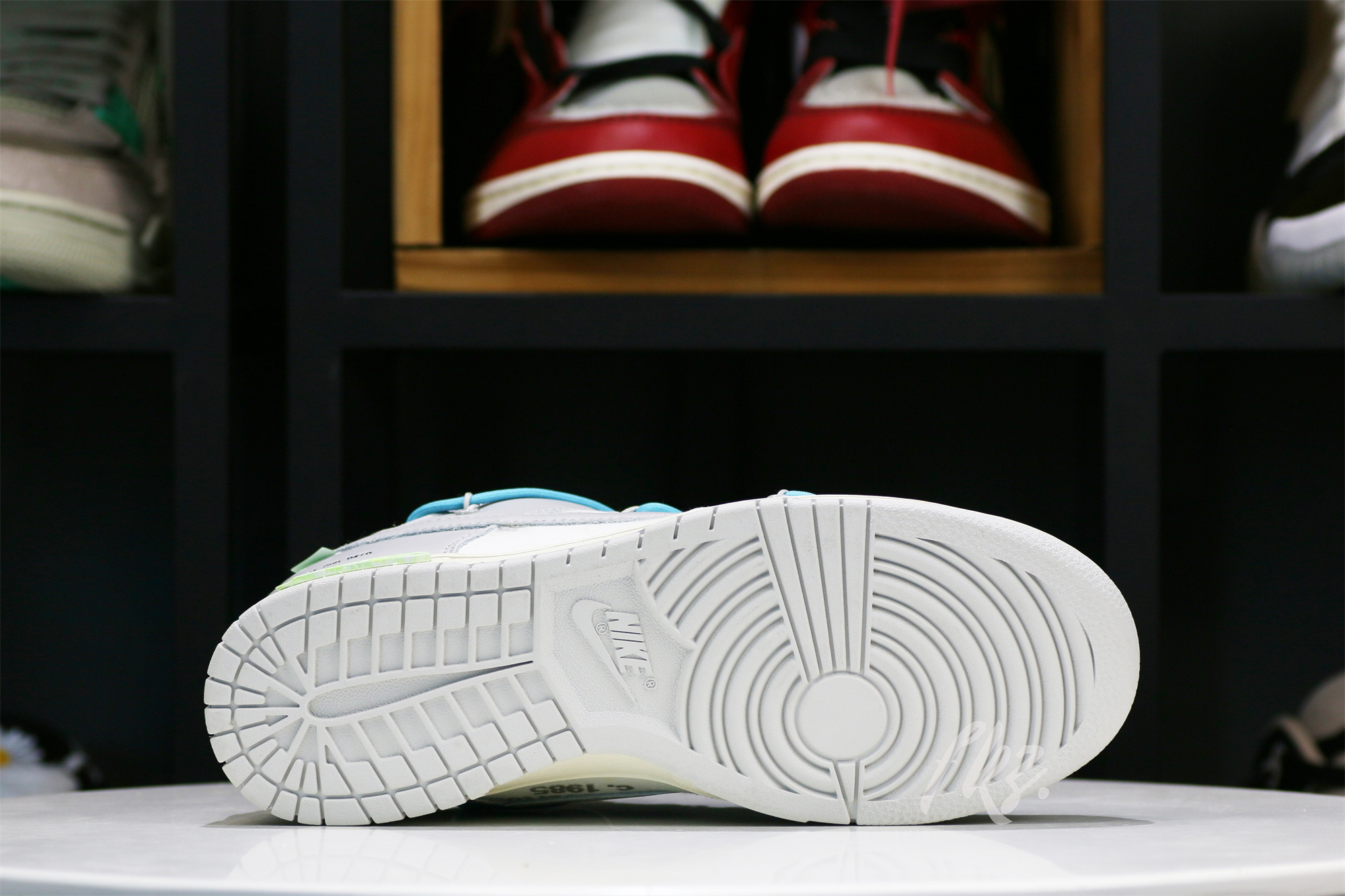 Nike Dunk Low Off-White Lot 2