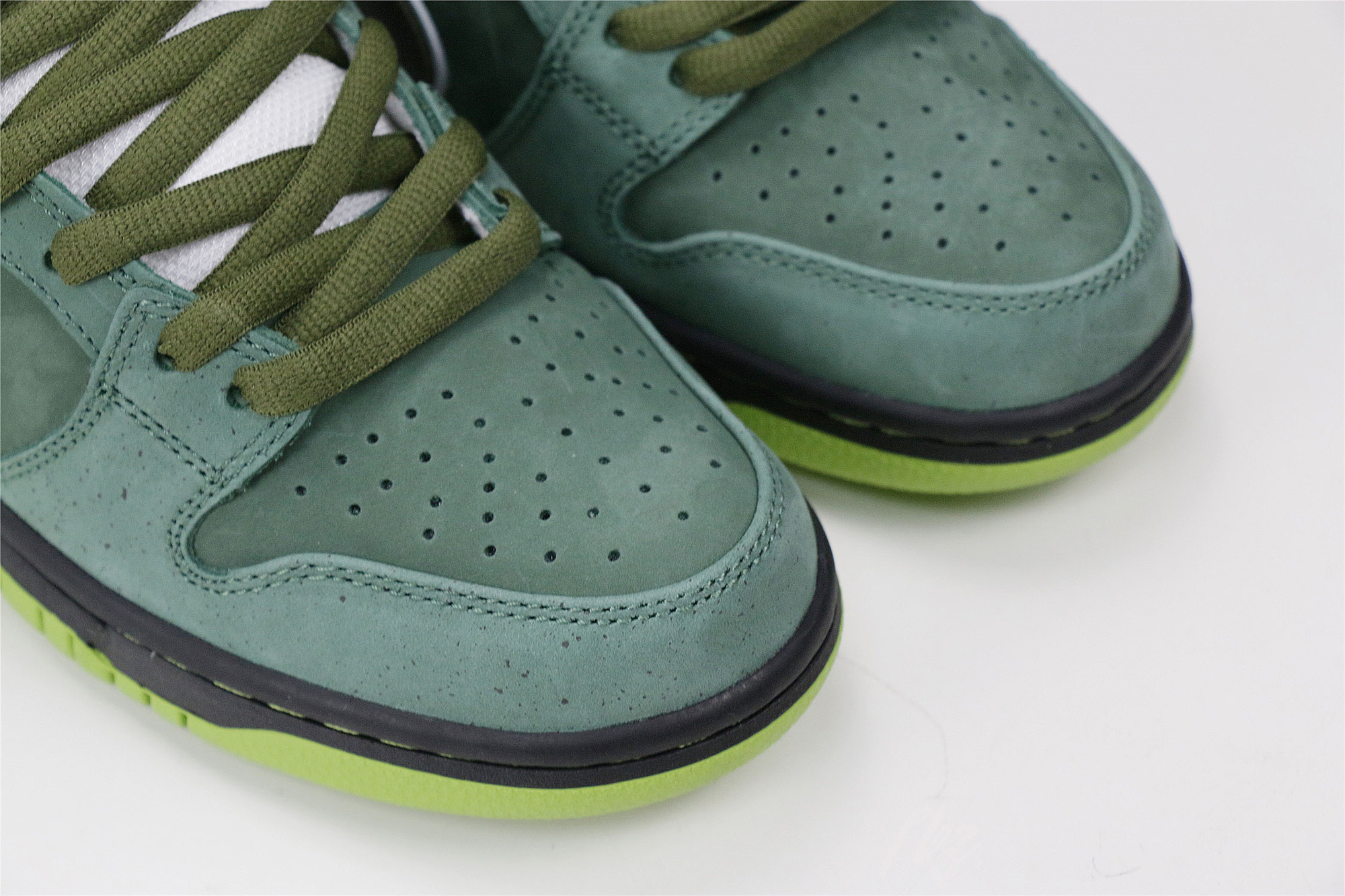 Nike SB Dunk Low Concepts Green Lobster