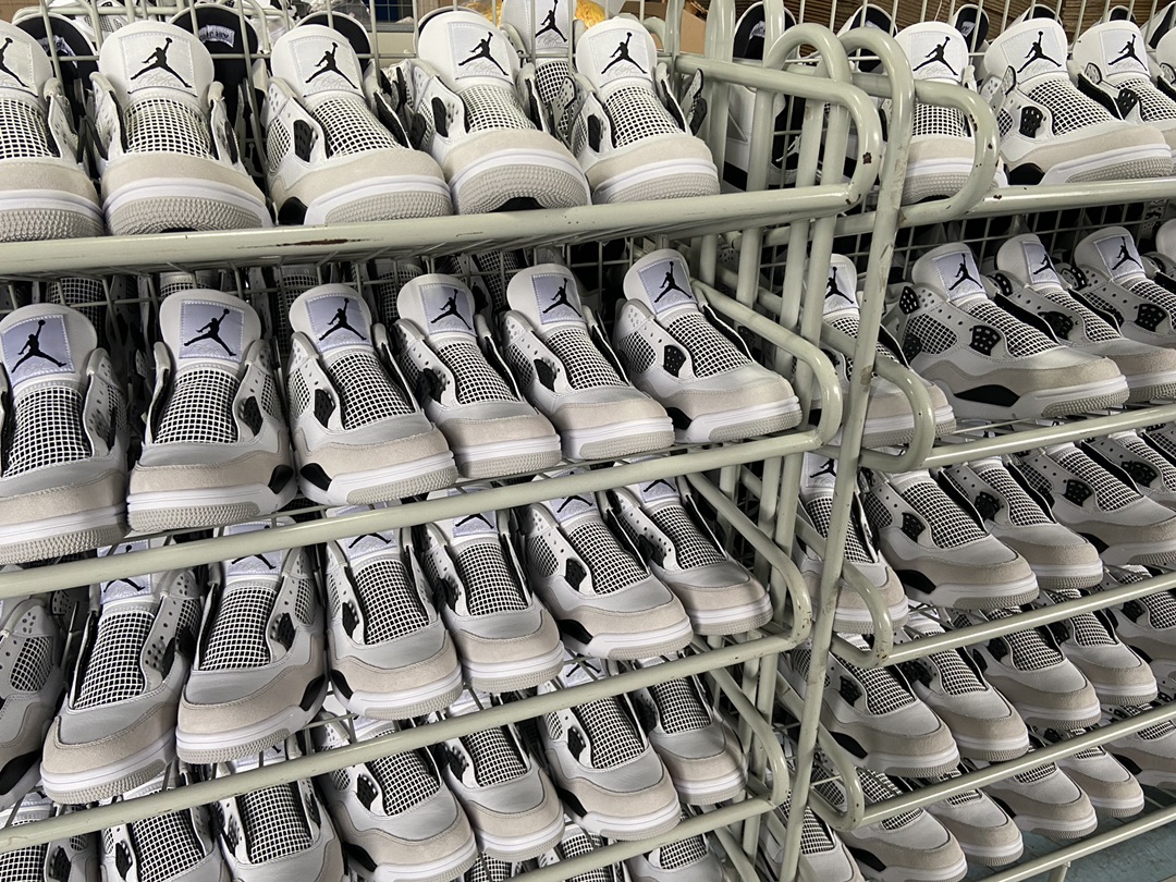 Jordan 4 Retro Military Black(LN5 A1 Batch)