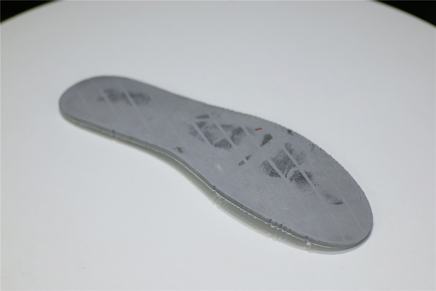 Air Jordan 1 OG Banned/Bred 2011 (LN5 A1 ,Deadstock,with tiny Flaws)