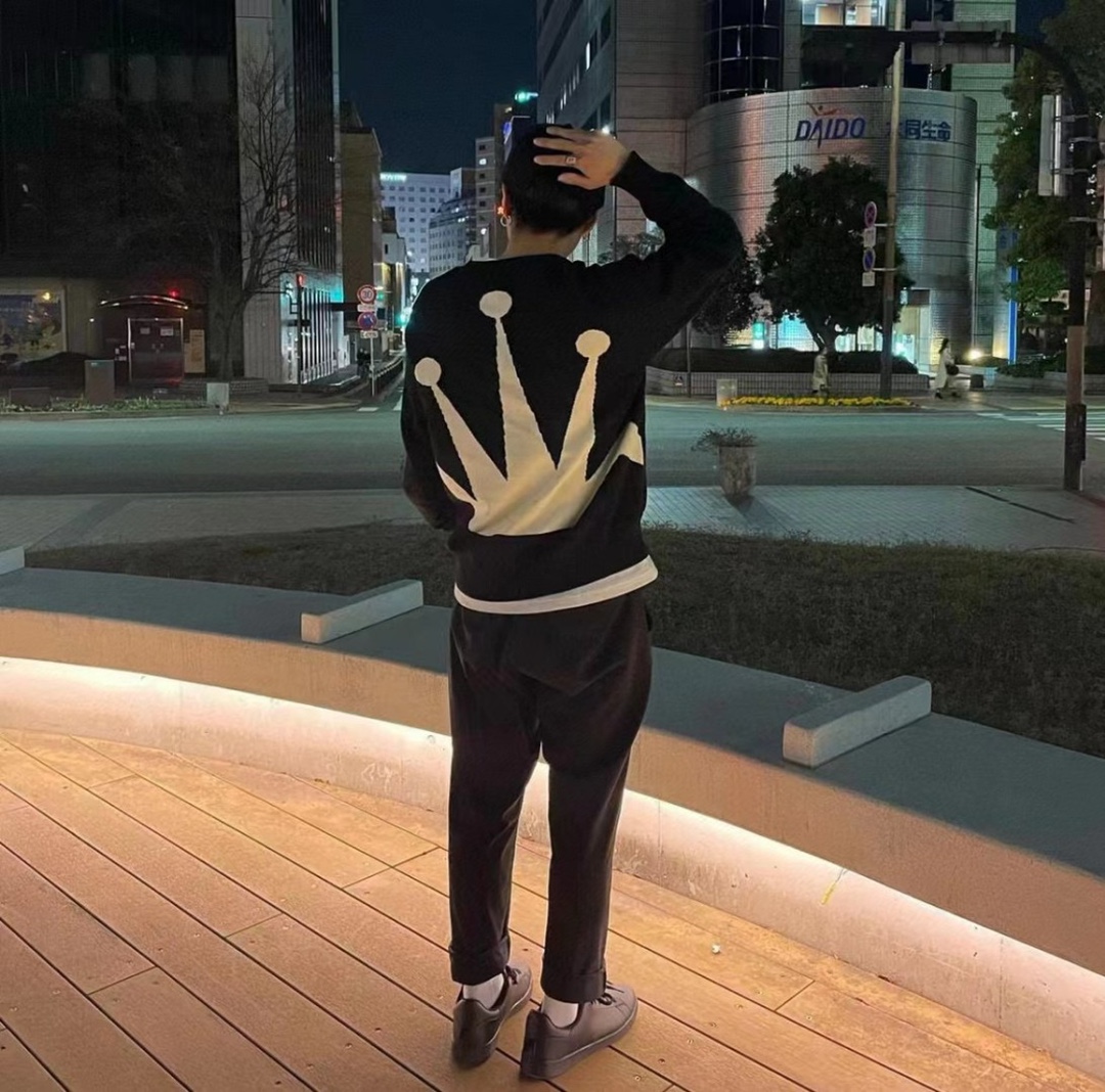 Stussy22SS Crown Crew Neck Pullover Long Sleeve Sweater