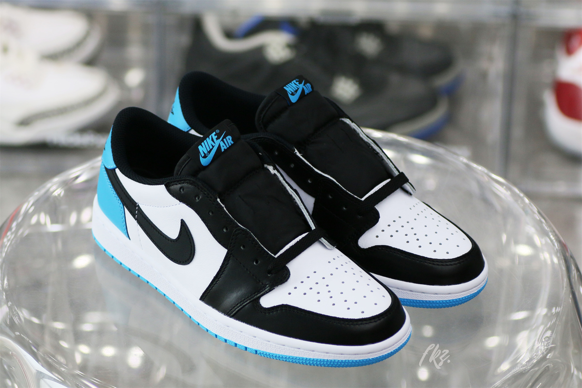 Air Jordan 1 Retro Low OG Black Dark Powder Blue