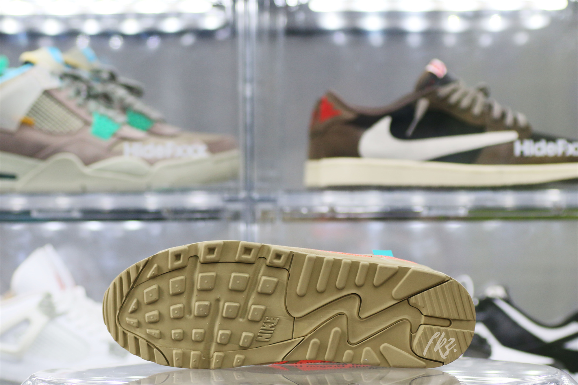 Off-White x Nike Air Max 90 “Desert Ore” 2019