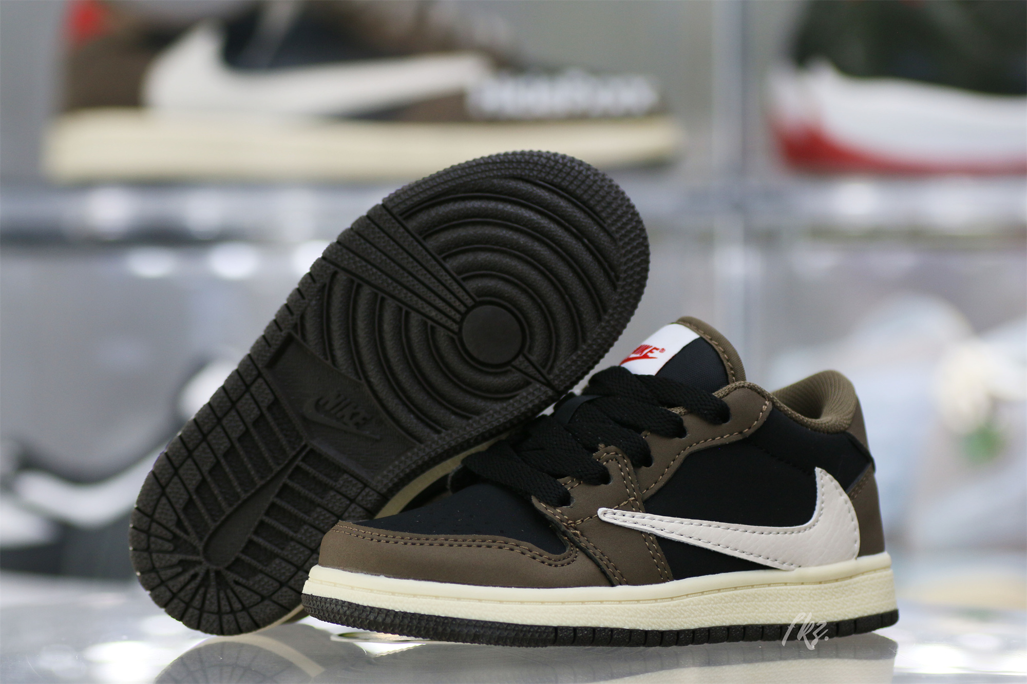 Travis Scott X Air Jordan 1 Low ‘Cactus Jack’ Kid