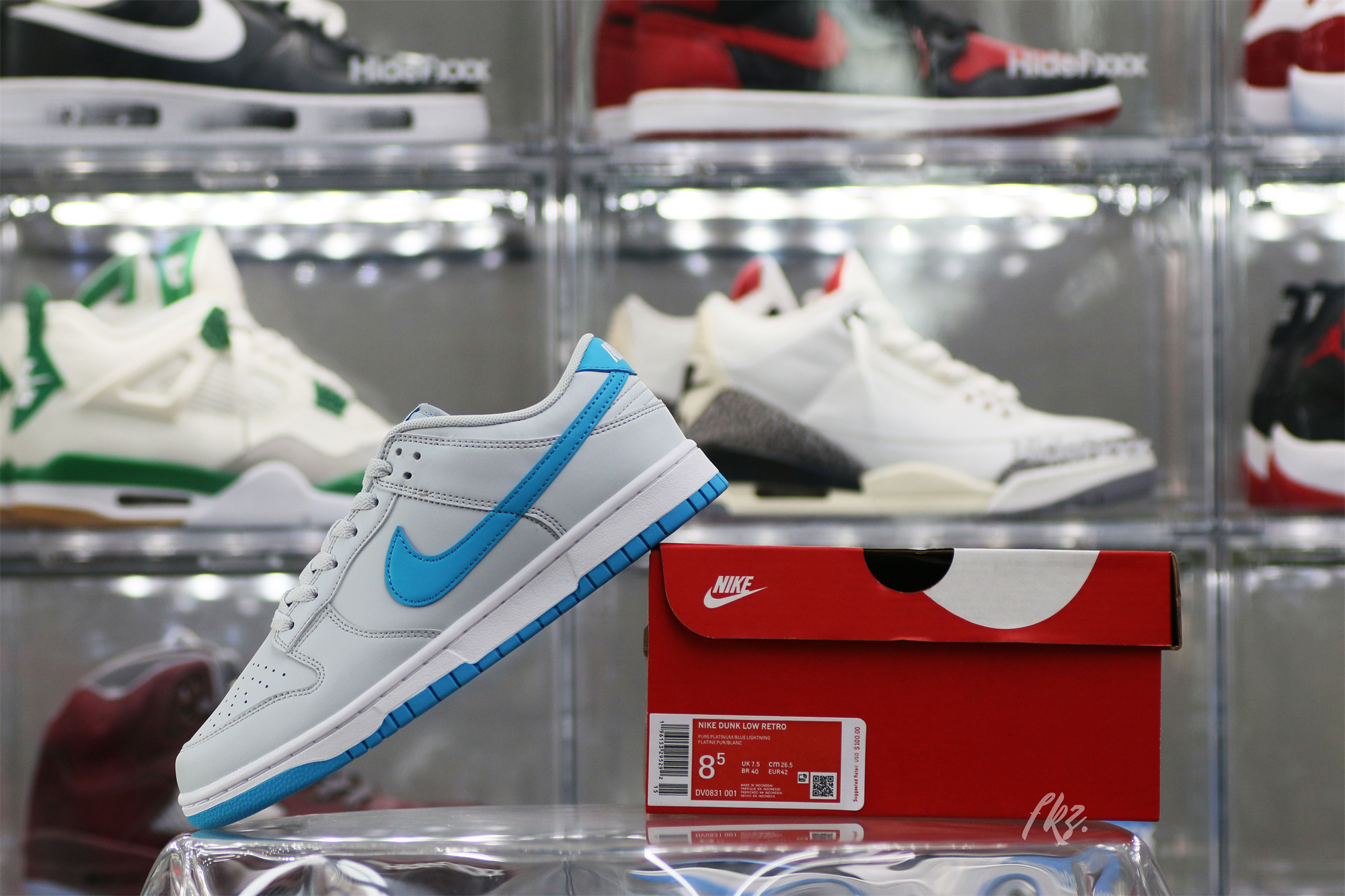 Nike Dunk Low Retro Pure Platinum Blue Lightning