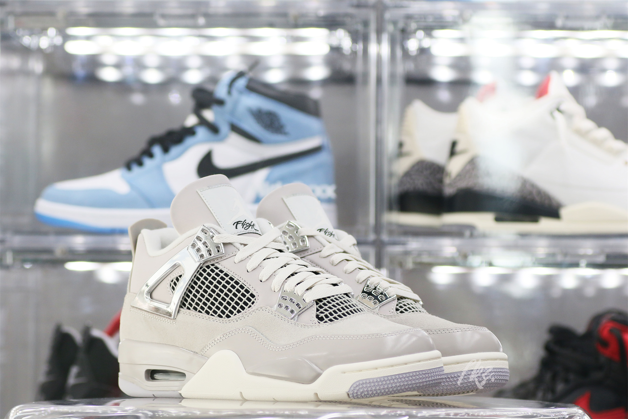 Air Jordan 4 “Frozen Moments”