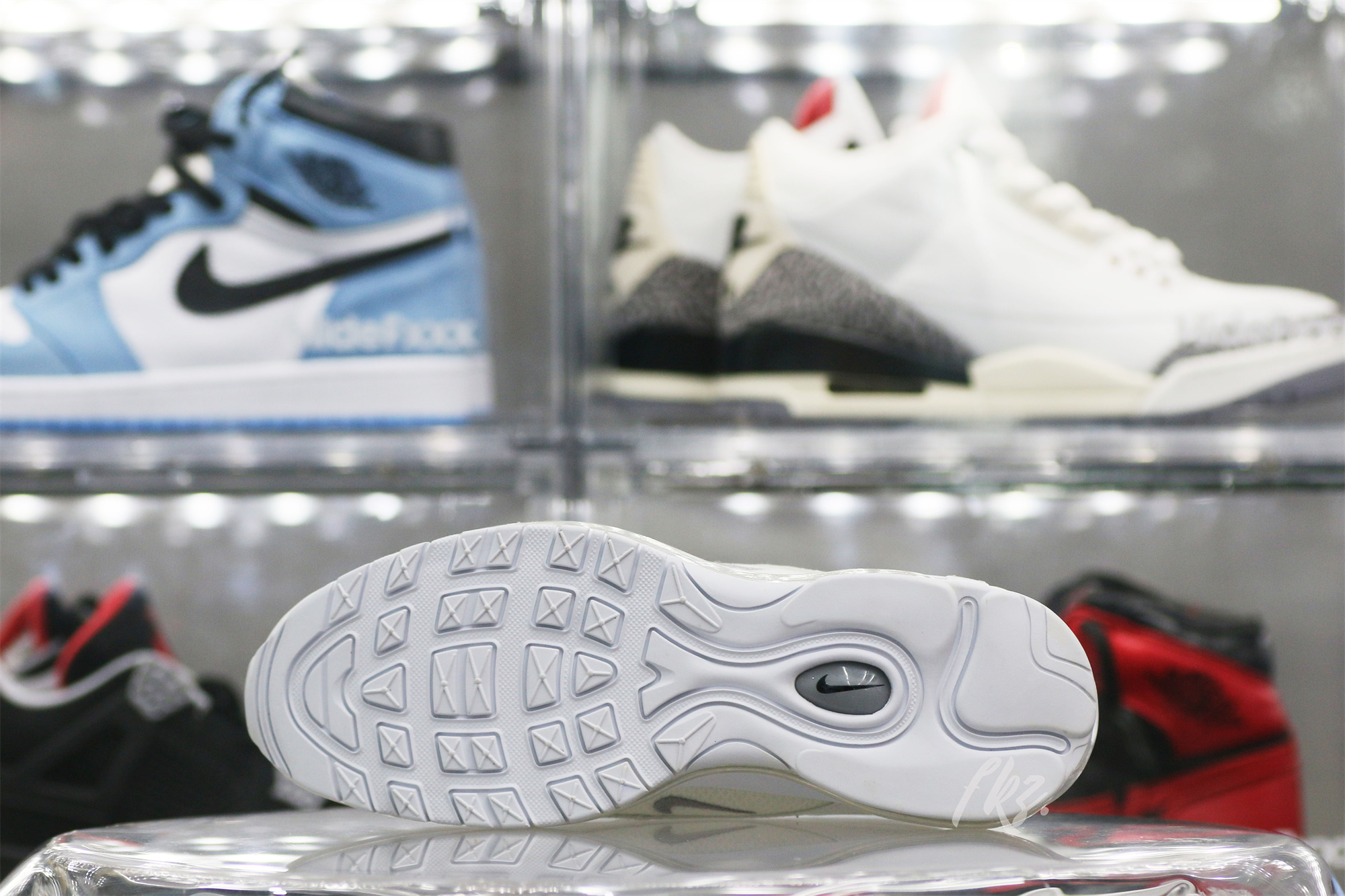 Nike Air Max 97 Triple White Wolf Grey 2017