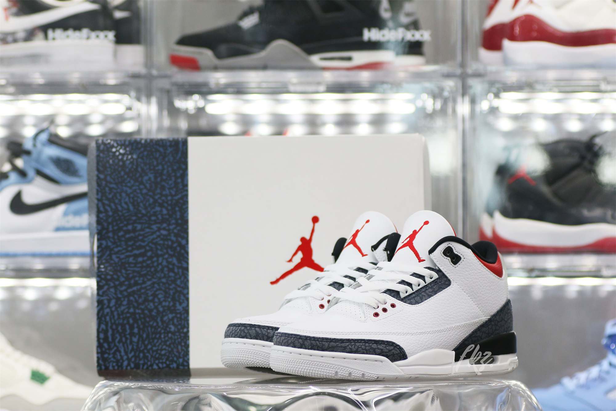 Jordan 3 Retro SE Fire Red Denim 2020