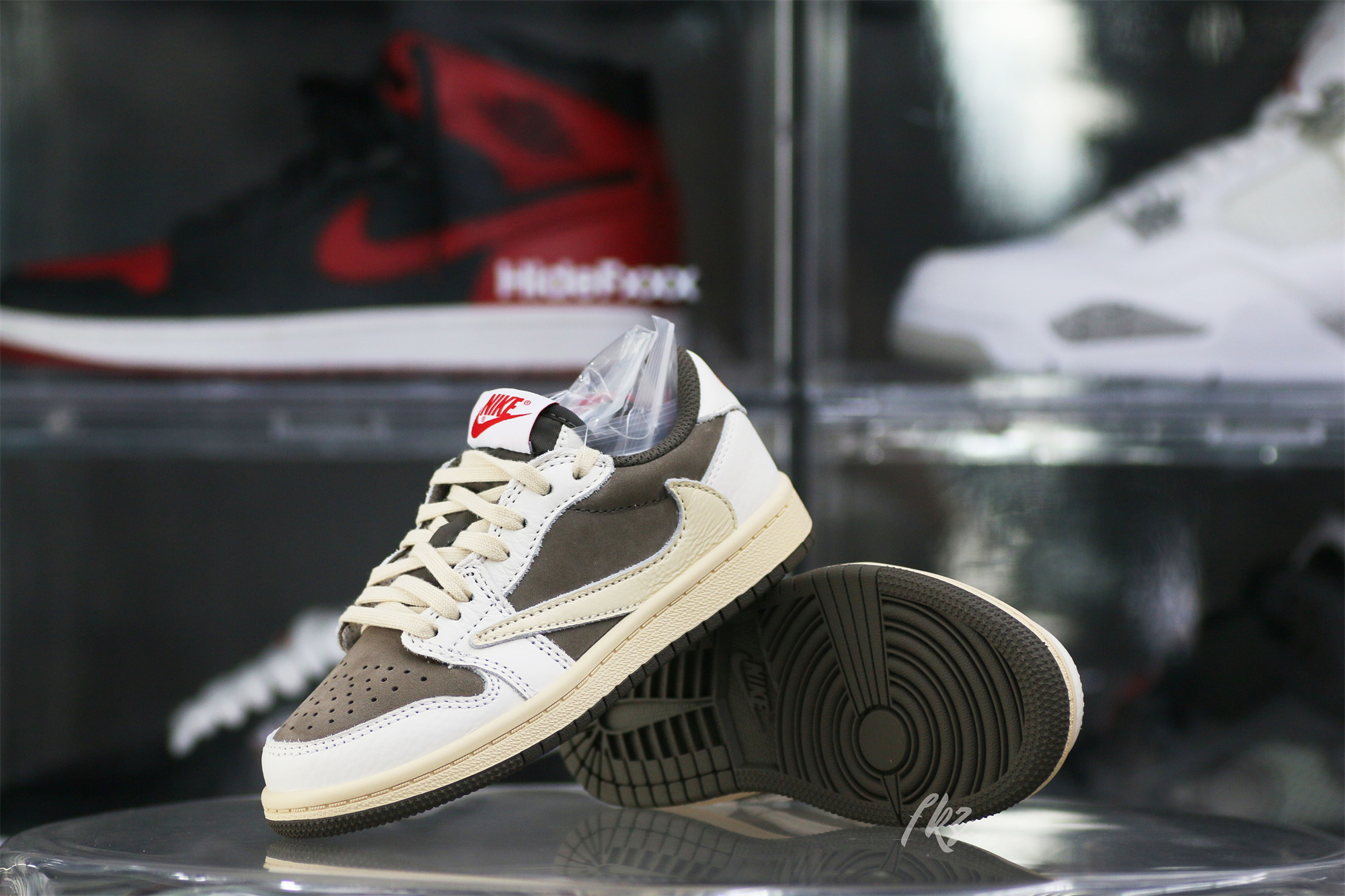 Travis Scott x Jordan 1 Retro Low OG SP Reverse Mocha Kid (LN5 A1)
