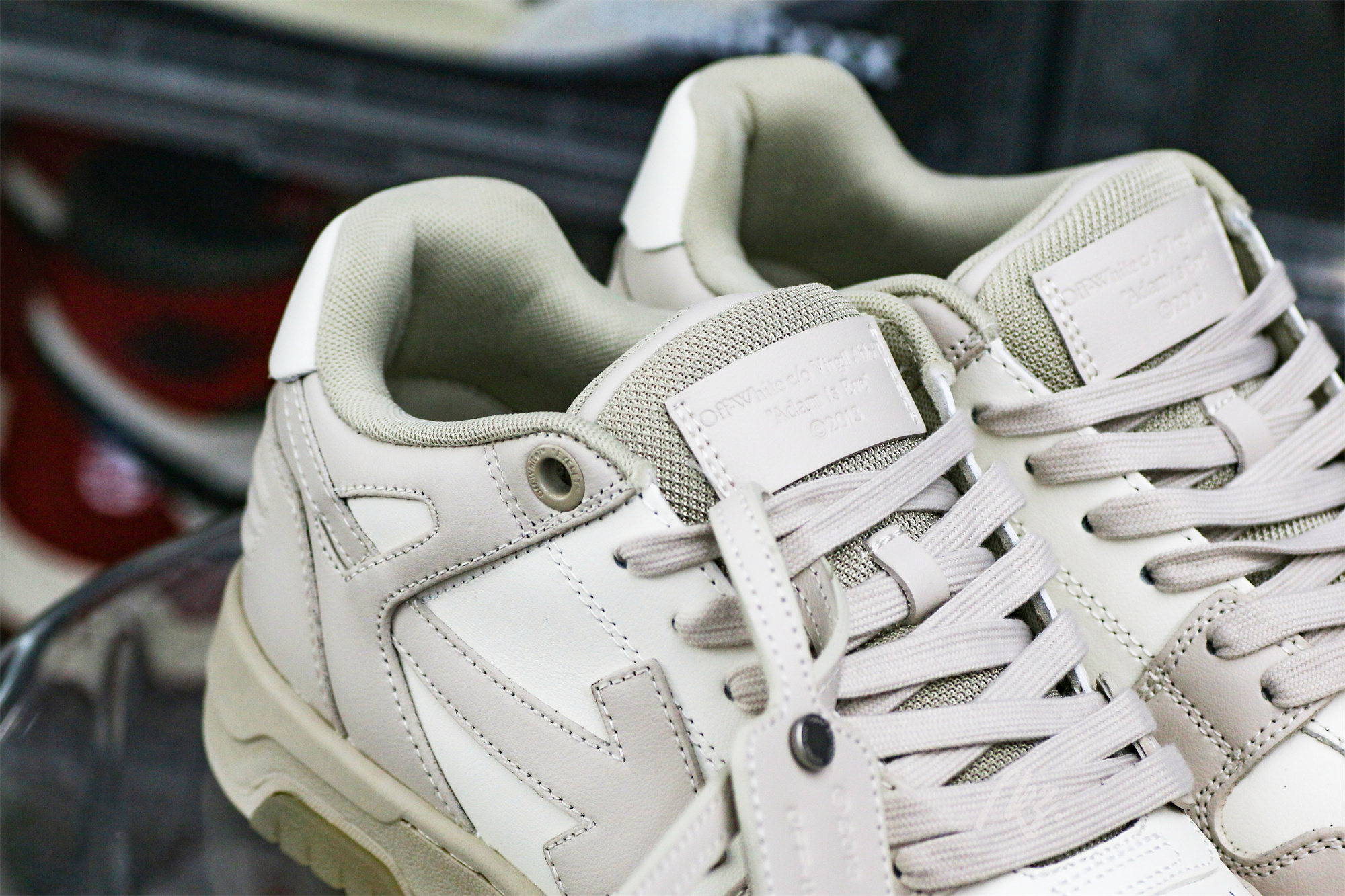 Off-White White & Beige ‘Out Of Office’ Sneakers