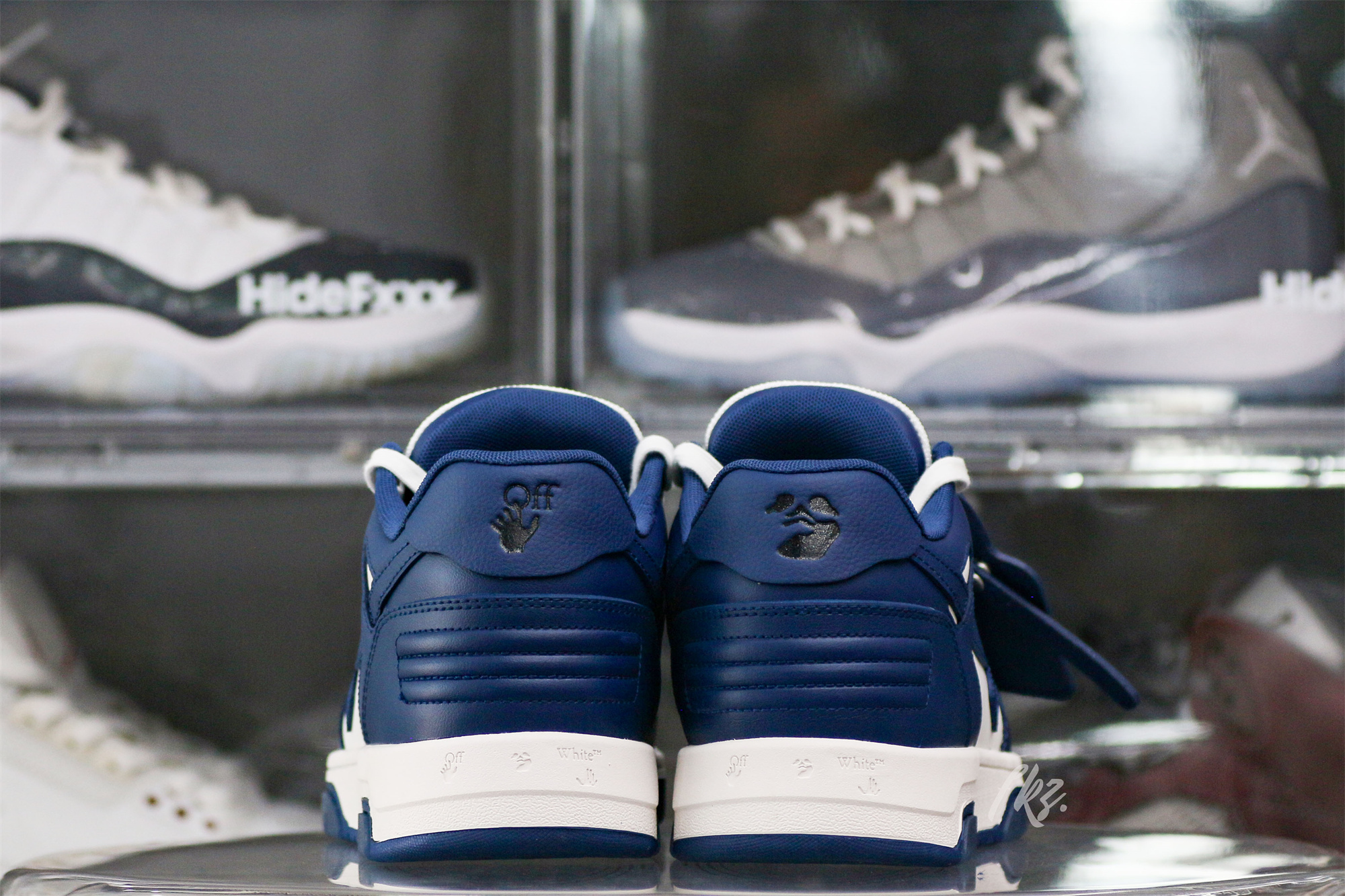 OFF-WHITE White & Navy Out Of Office Sneakers