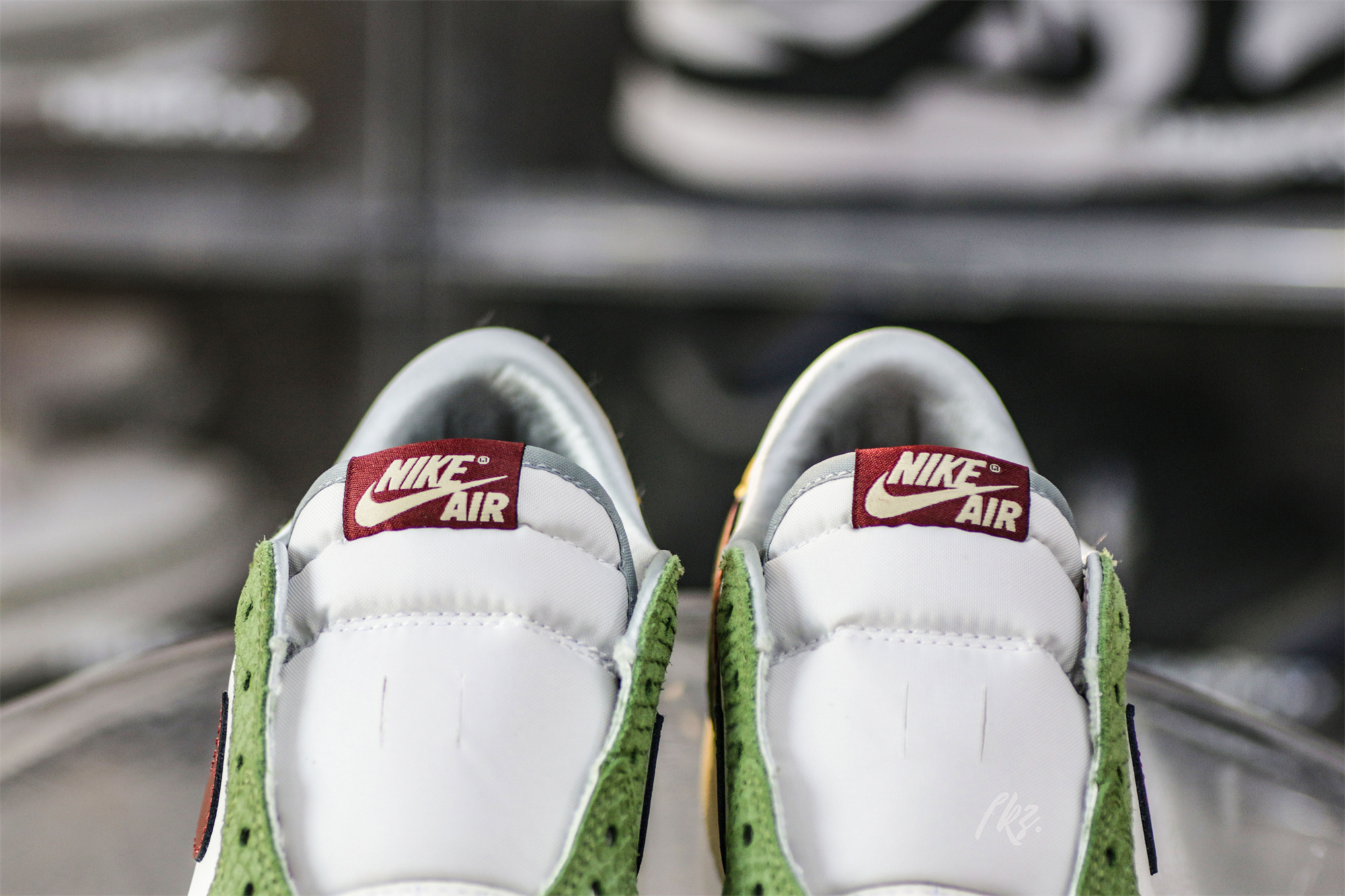 Air Jordan 1 Low OG “Year Of The Dragon ” 2024