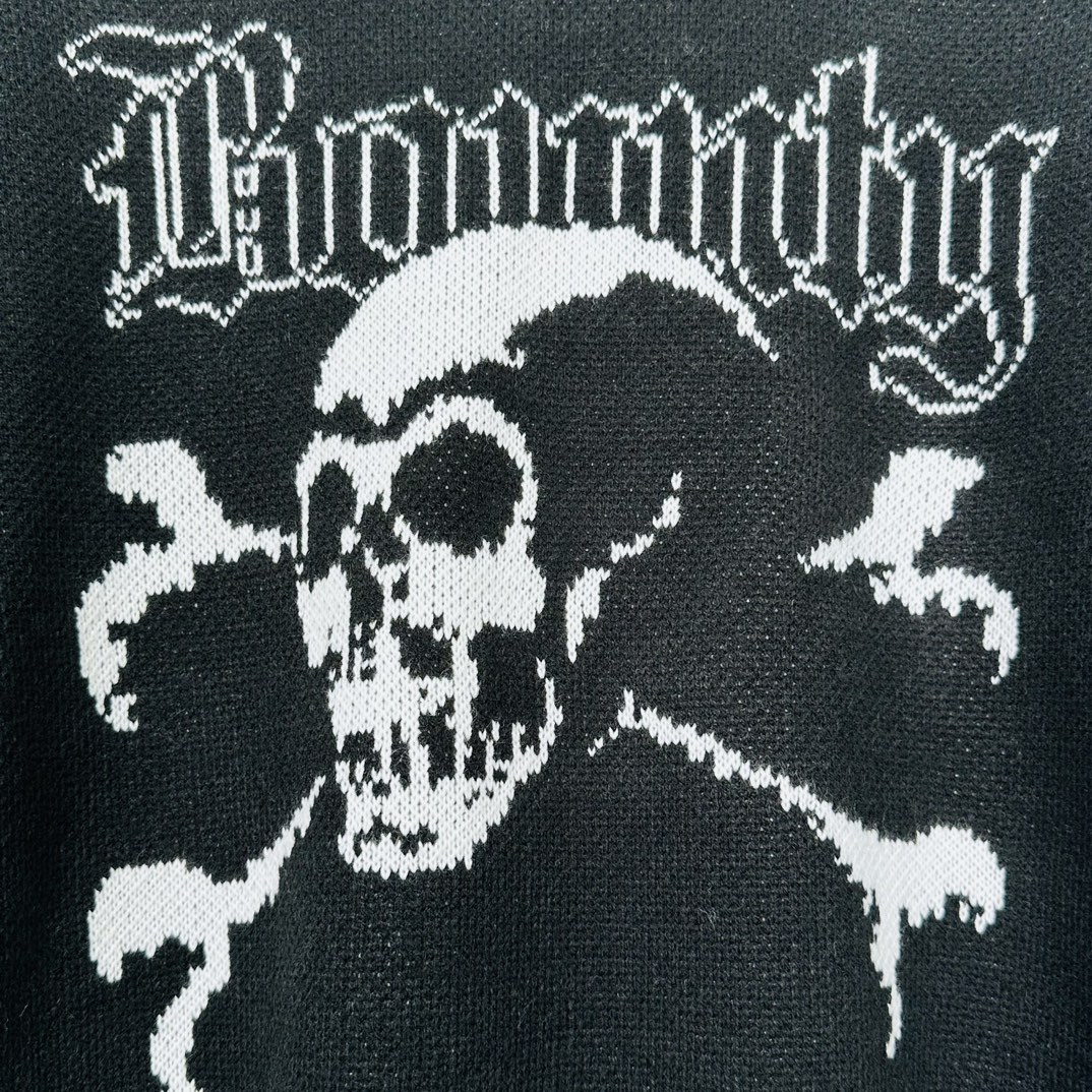 Suprem3 Bounty Hunter Jumper black 2023