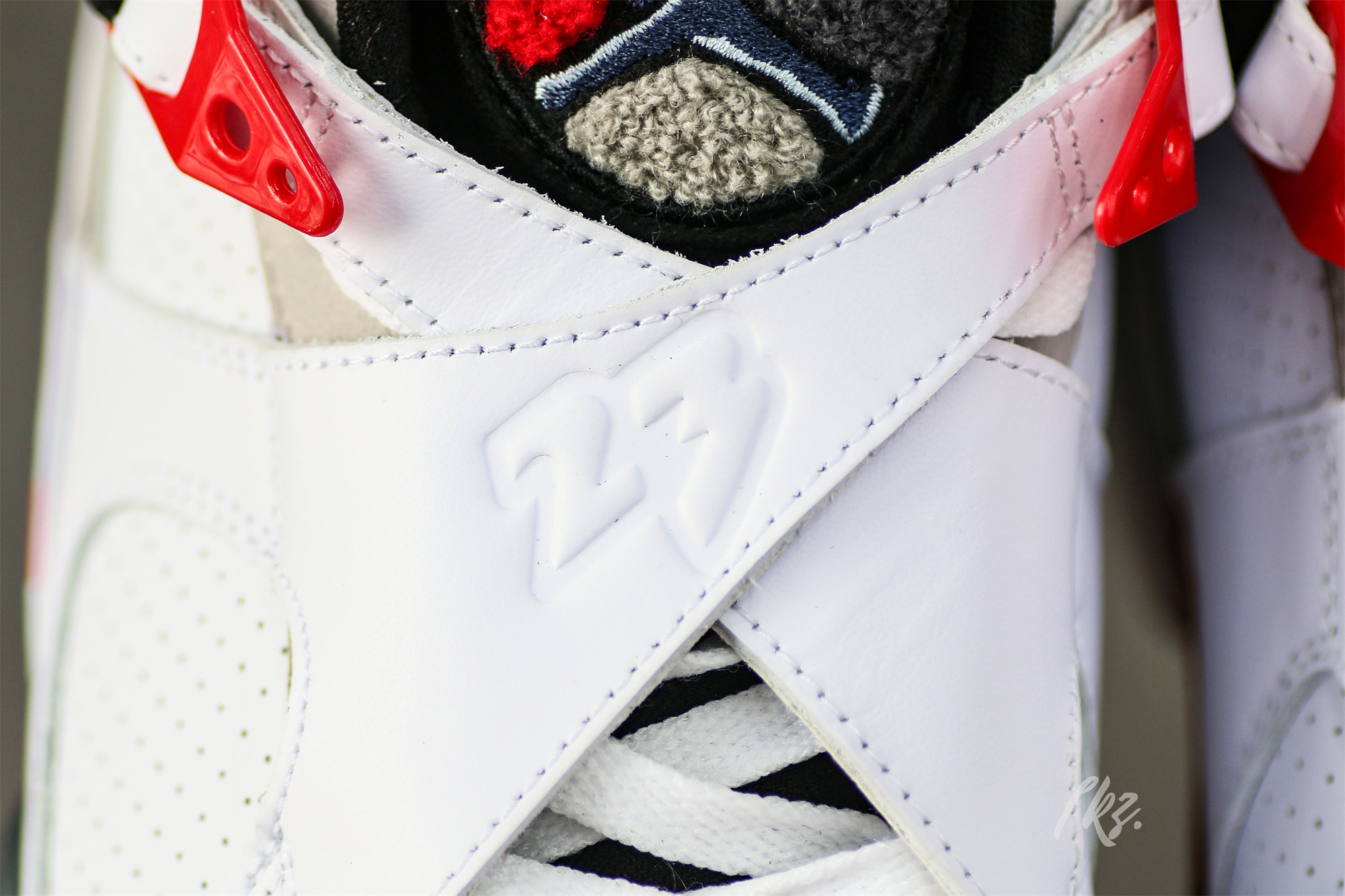 Air Jordan 8 Retro ‘Bugs Bunny’ 2013