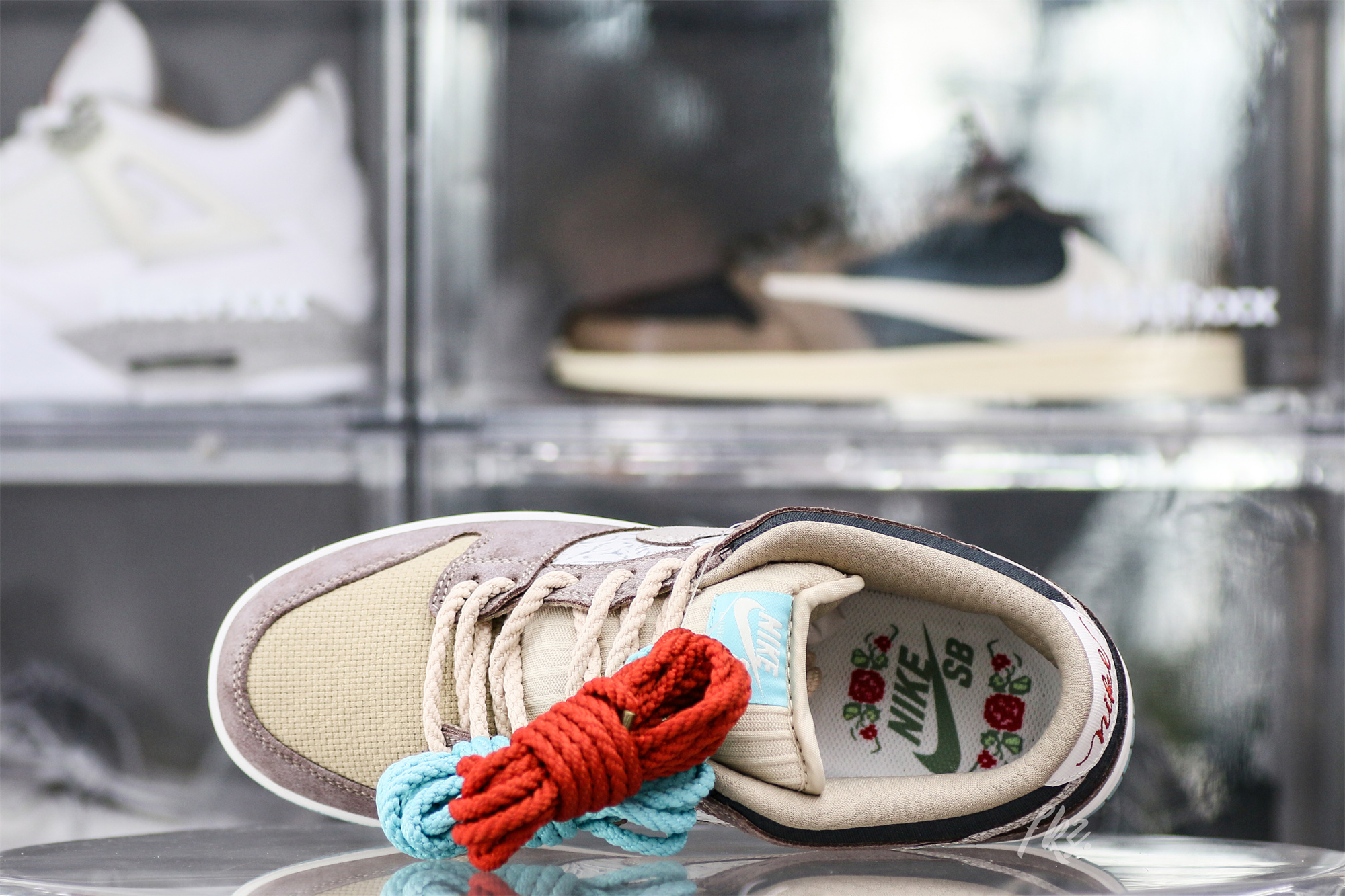 Dunk Low SB Big Money Savings 2024