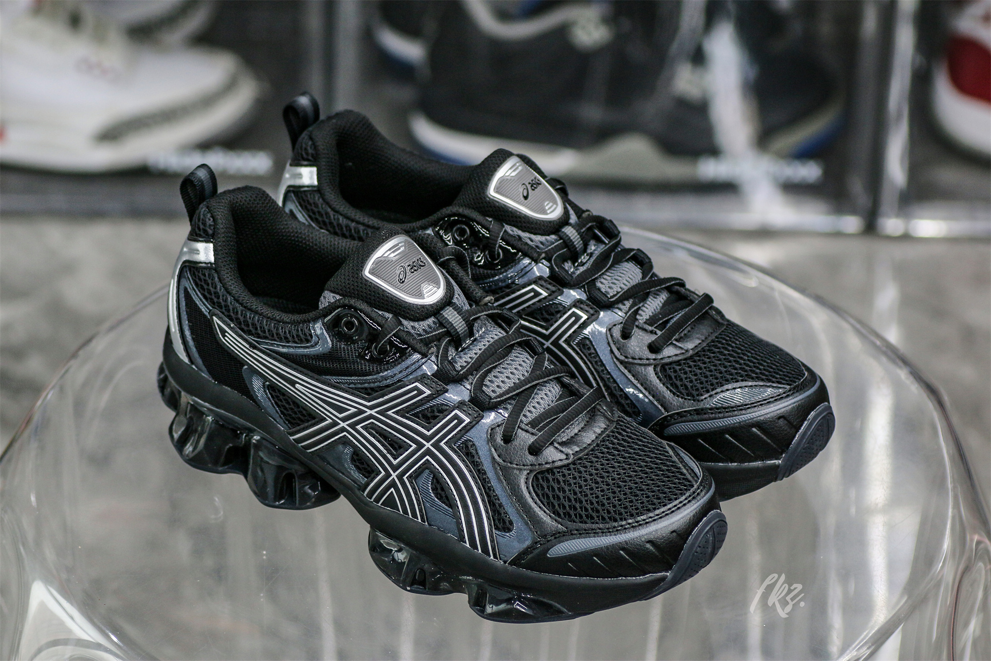 Gel Quantum Kinetic Graphite Grey Black