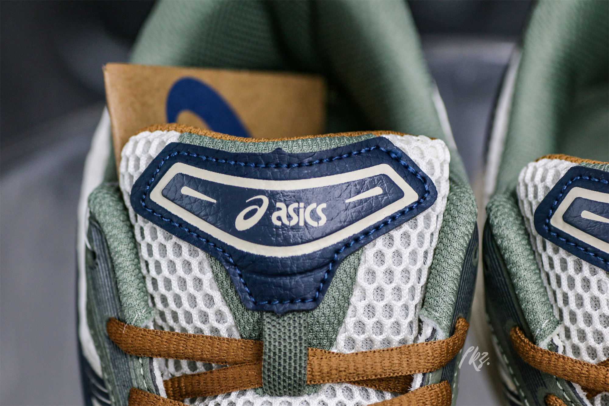 Gel Kayano 14 Vanilla Tarmac 2022