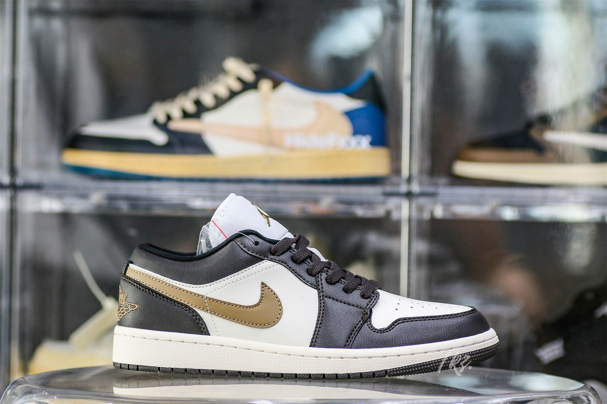 Wmns Jordan 1 Low Shadow Brown
