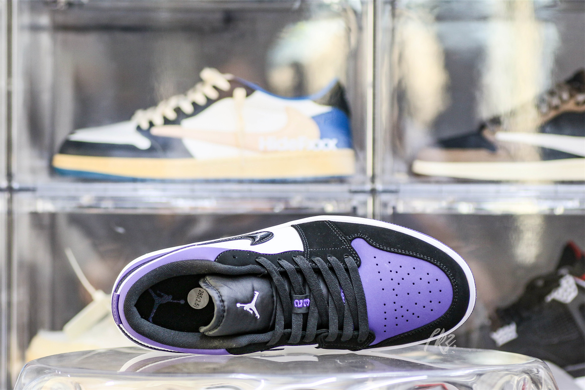 Jordan 1 Low Court Purple