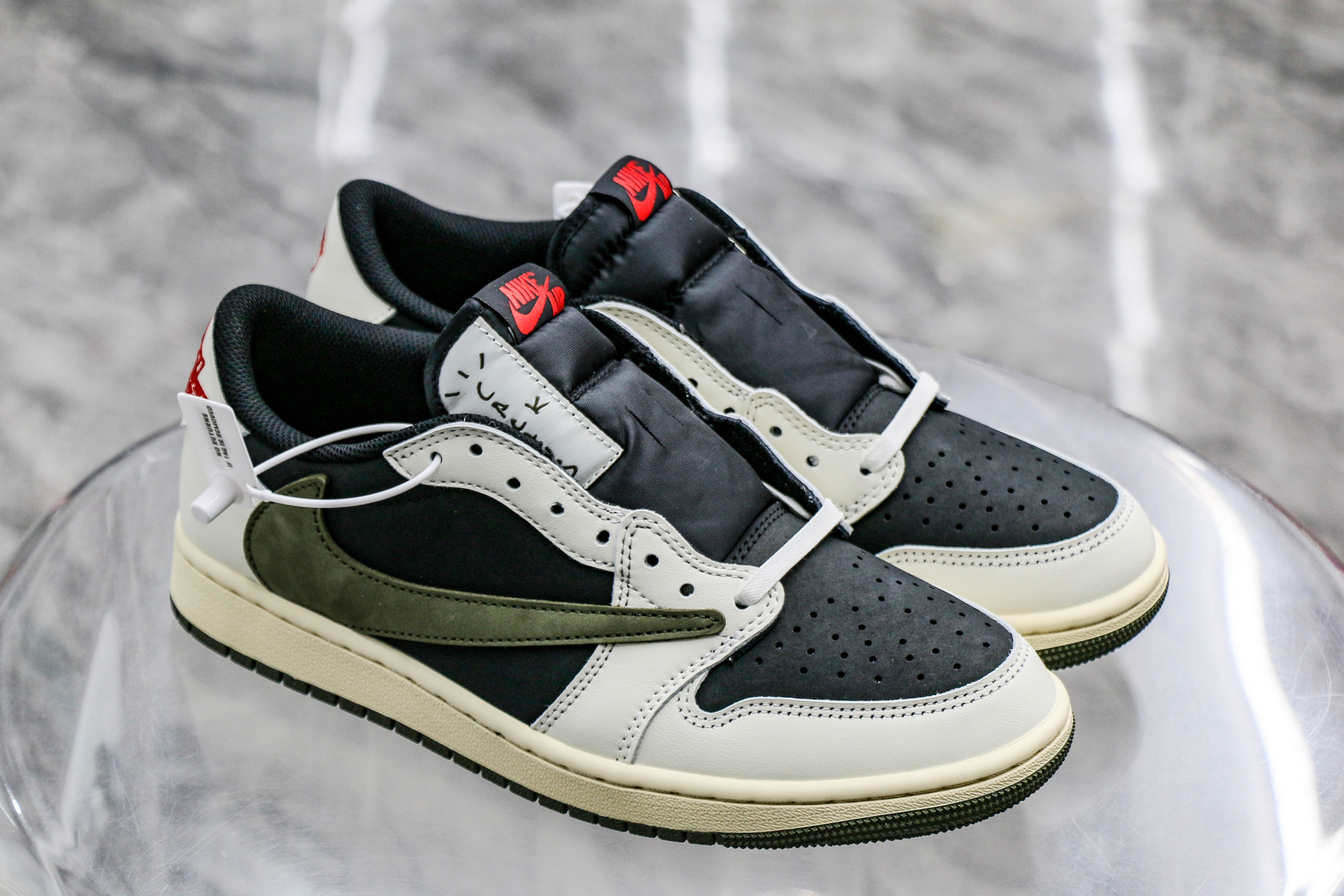 Travis Scott x Air Jordan 1 Low OG SP Olive（A2 Batch)