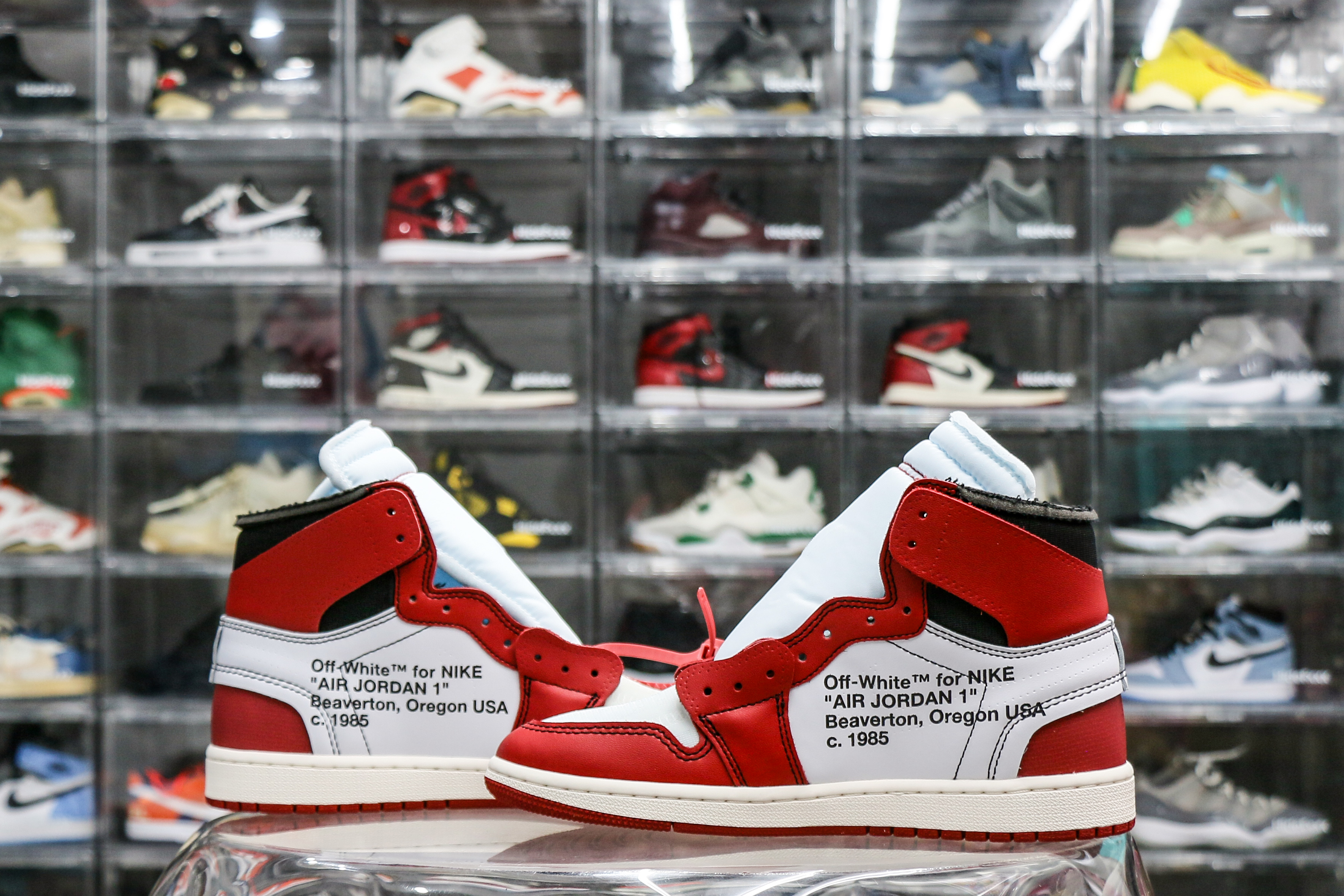 Jordan 1 Retro High Off-White Chicago