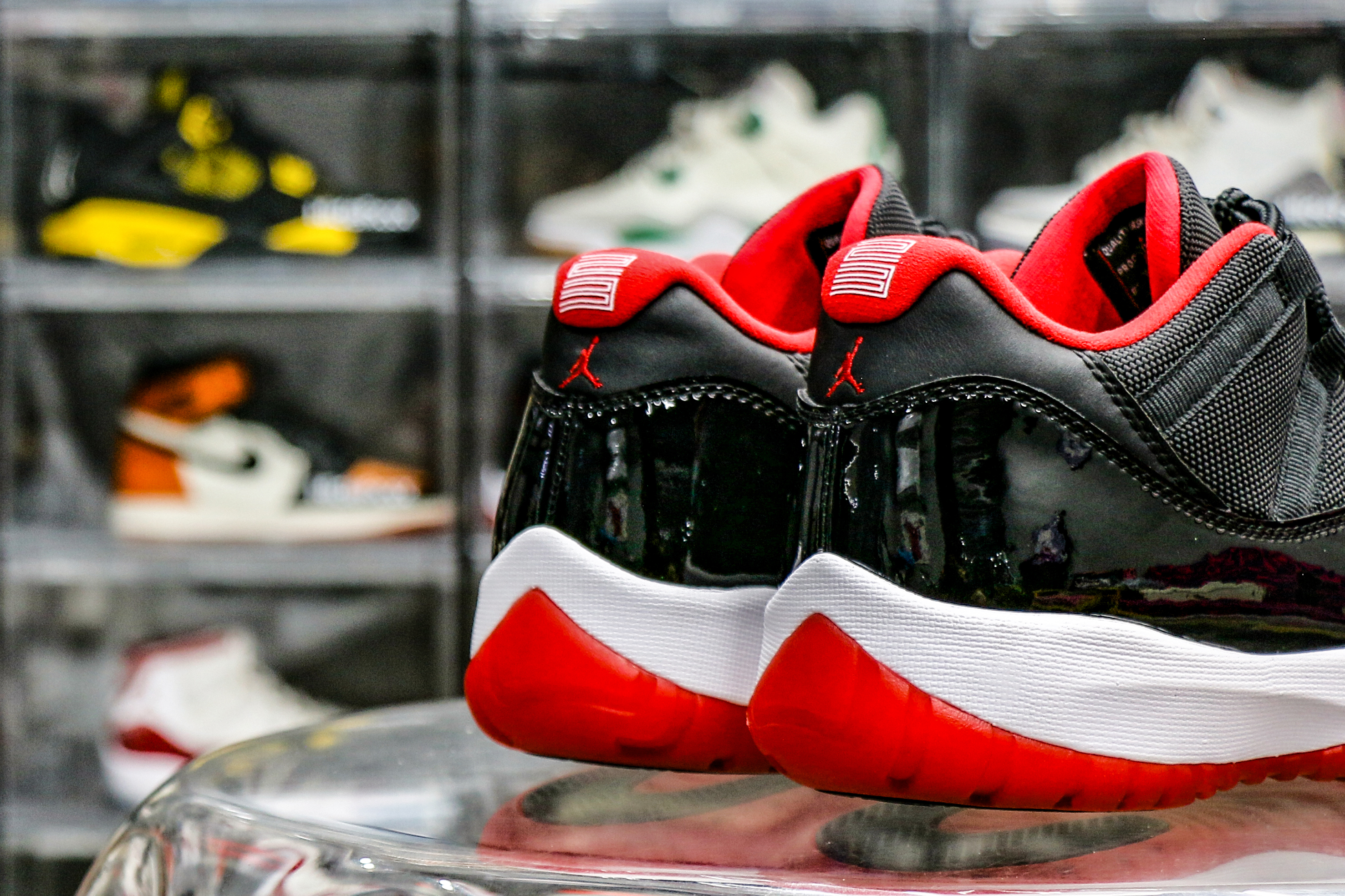 Air Jordan 11 Retro Bred Low 2015