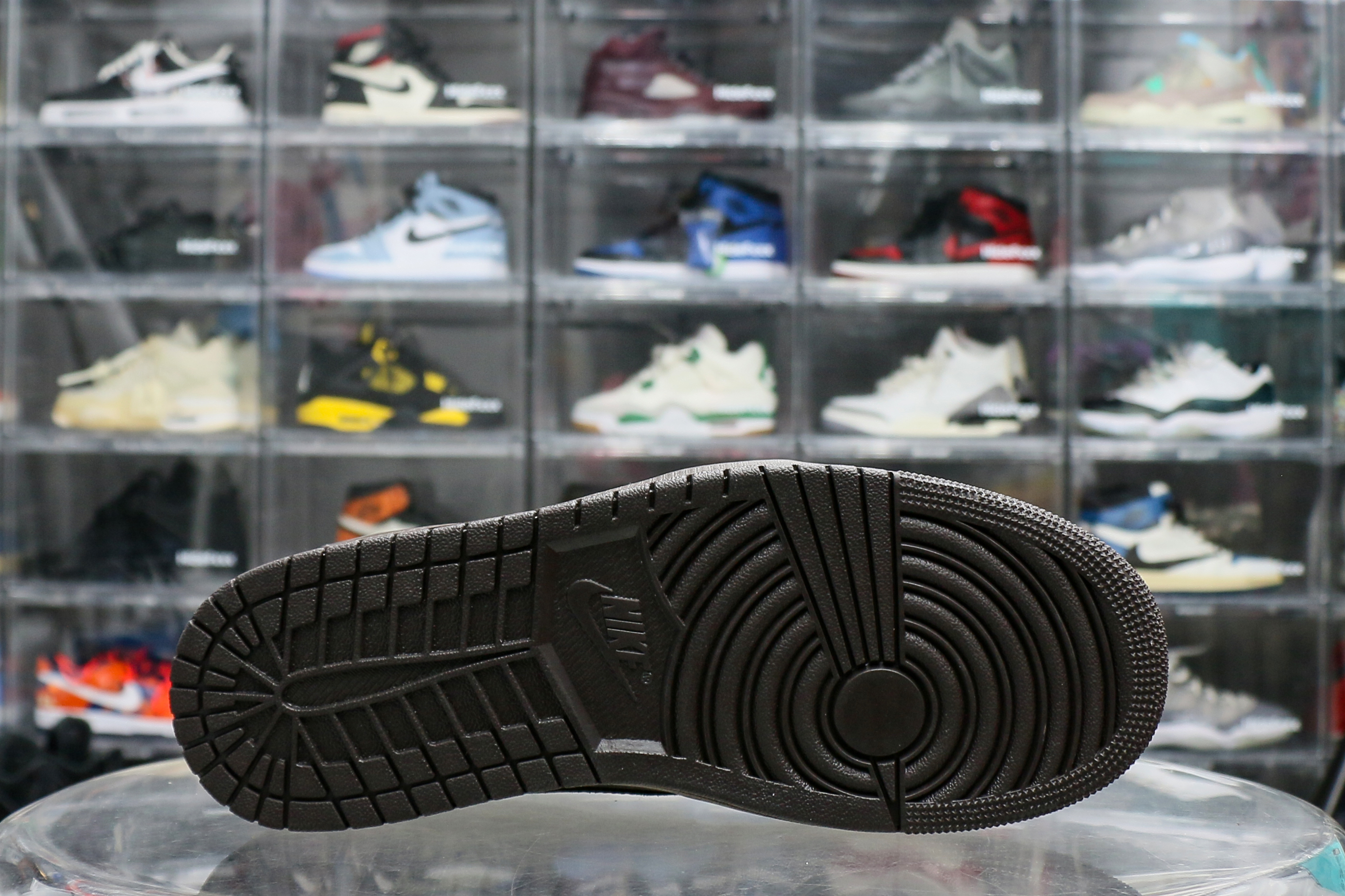 Travis Scott x Air Jordan 1 Low OG “Velvet Brown” (LN5 A1 Batch)