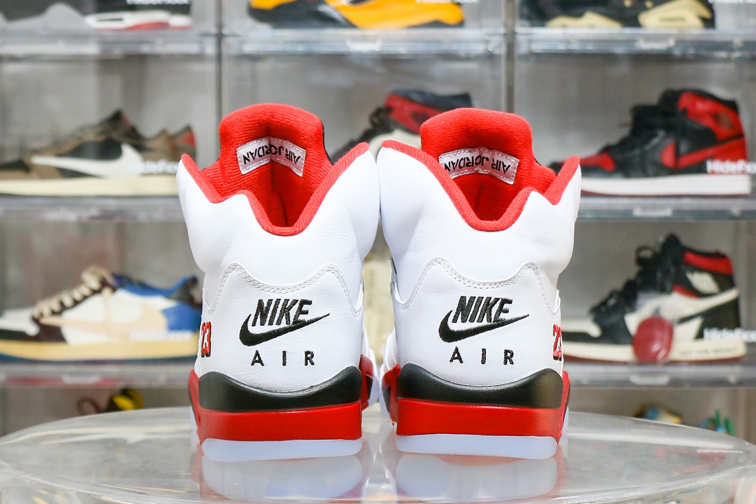 Air Jordan 5 Fire Red Black Tongue 2025 (Ln5 A1)