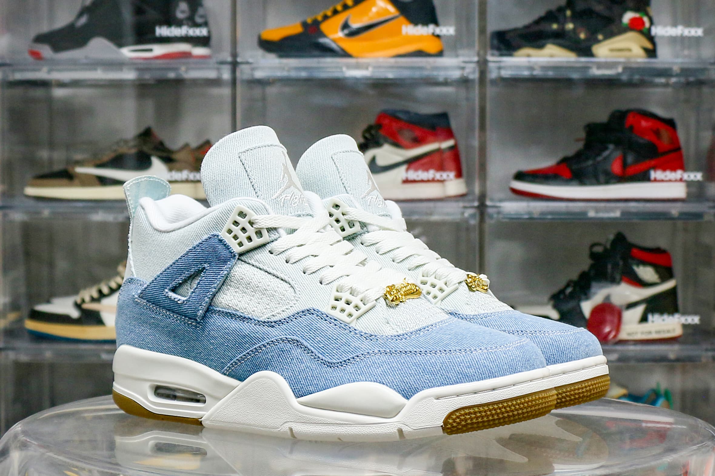 Air Jordan 4 “Denim” 2025