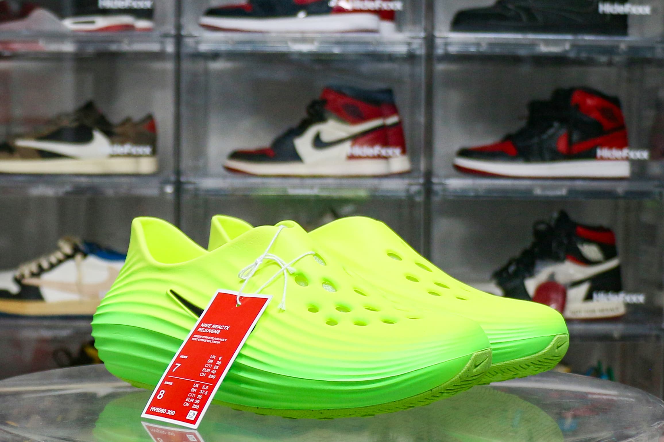 Nike ReactX Rejuven8 Green Strike